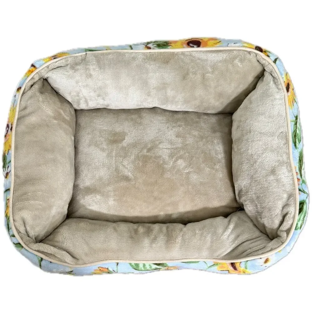 Vera Bradley Pet Bed in Sunflower Sky - Small - Medium - 26200 Lt. Blue Yellow